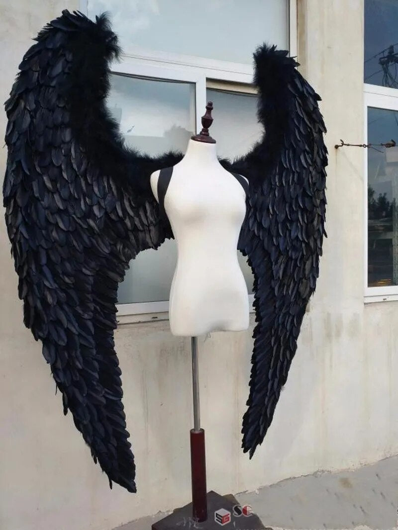 2021  The sexy new feather cosplay wings BH Victoria  feather extra large white and black wings cars party costumes