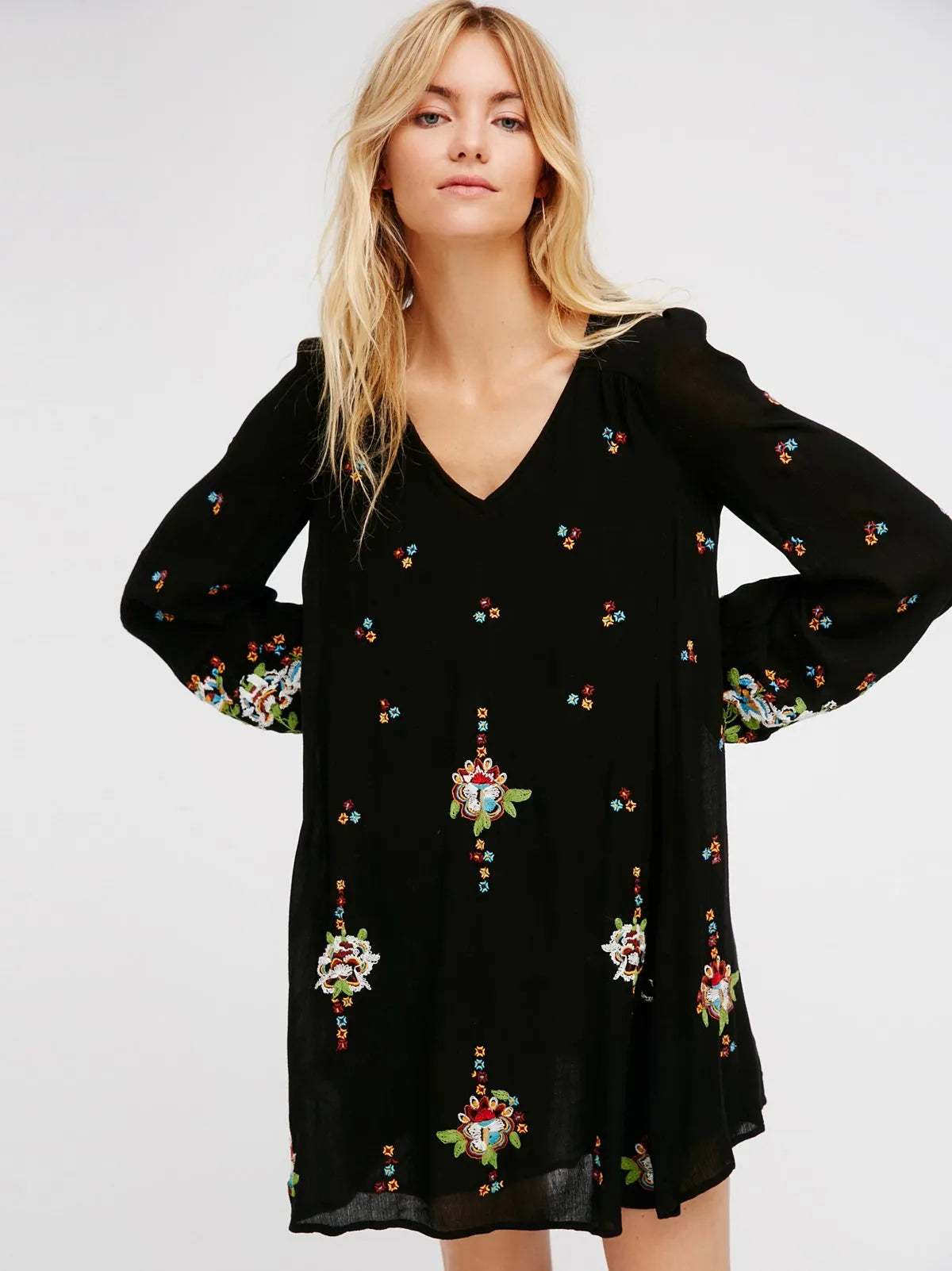 2020 Women's Clothing Boho Dress New Classic Loose Bohemian V-neck Embroidery Flower Dress Long Sleeve Summer Large Dress