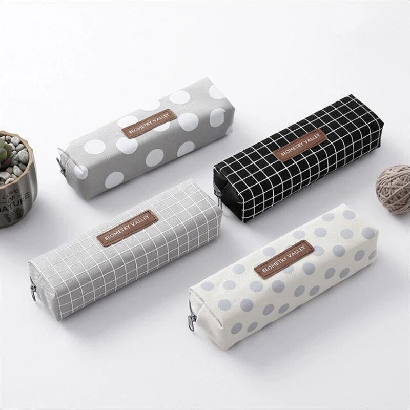 1PCS Small Fresh Square Lattice Dots Pencil Case Office Stationery and School Supplies Canvas Material Pencil Bag